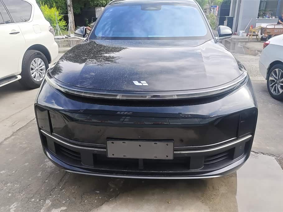 Li Auto L8