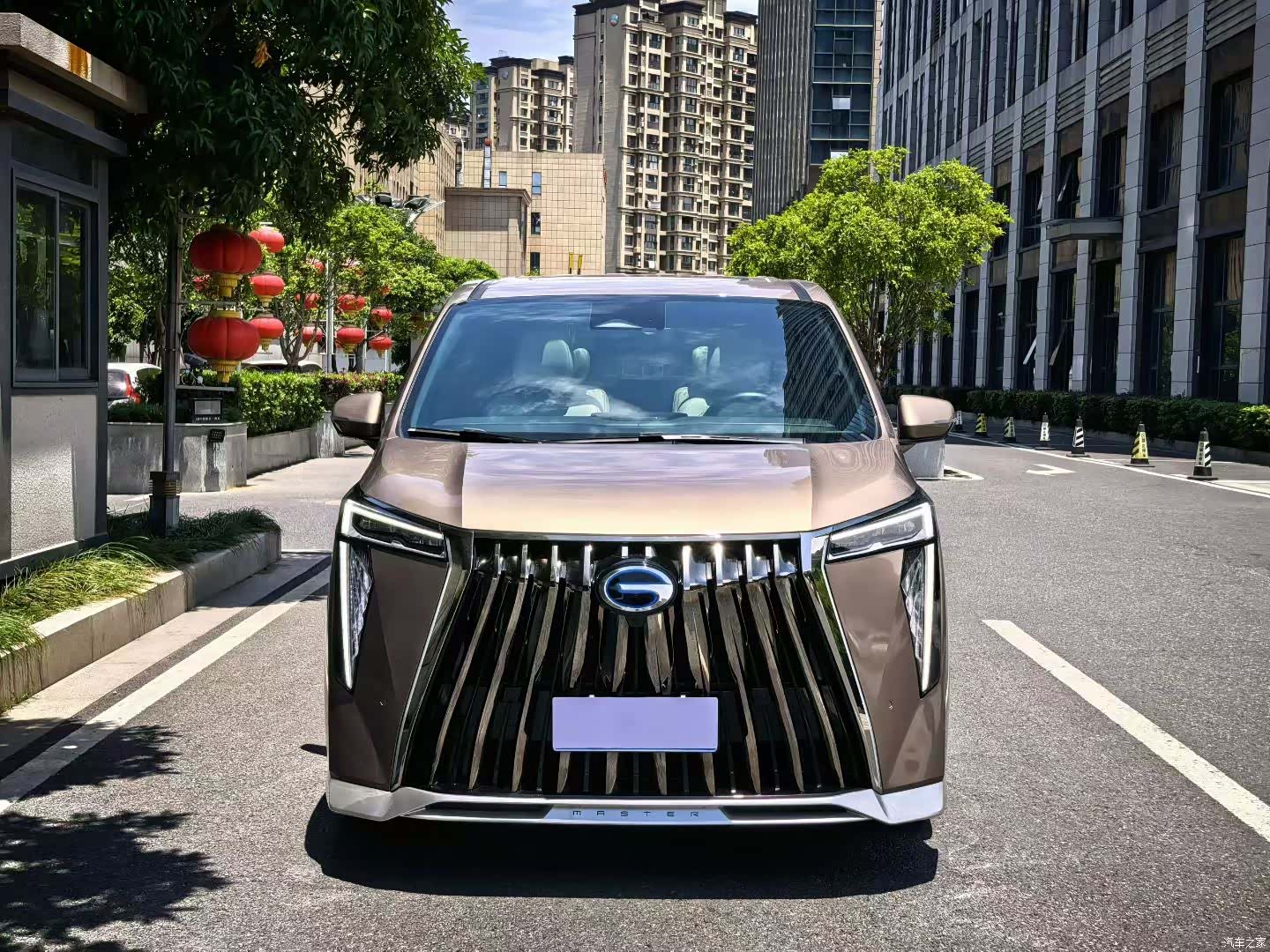 Trumpchi M8, 2023 2