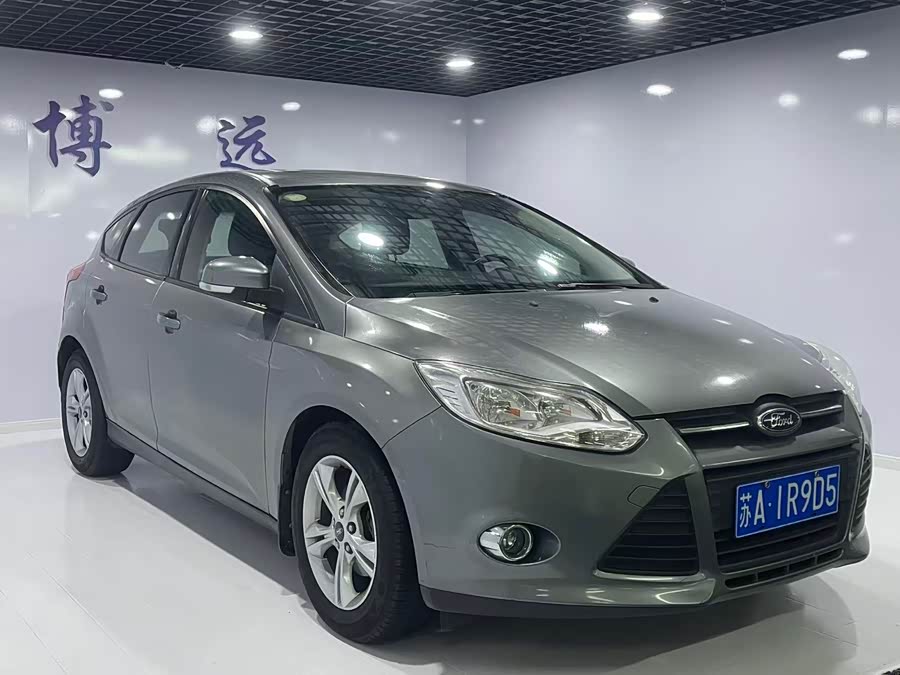 Ford Focus 2014, фото 3