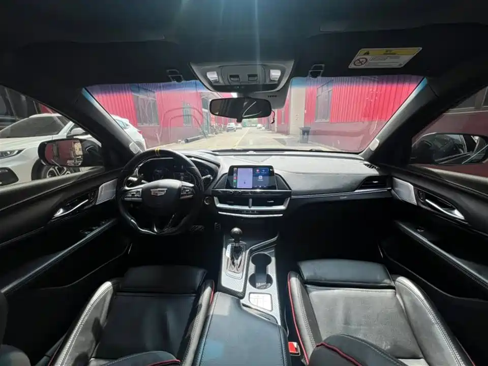 Cadillac CT4