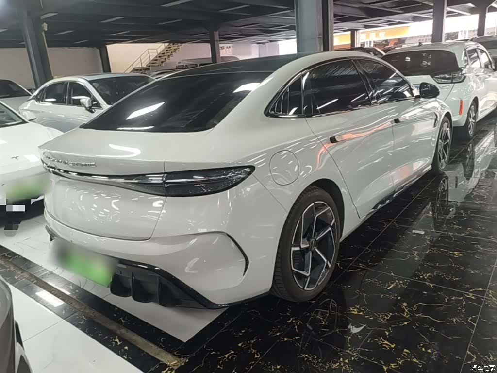 BYD Seal, 2022 7