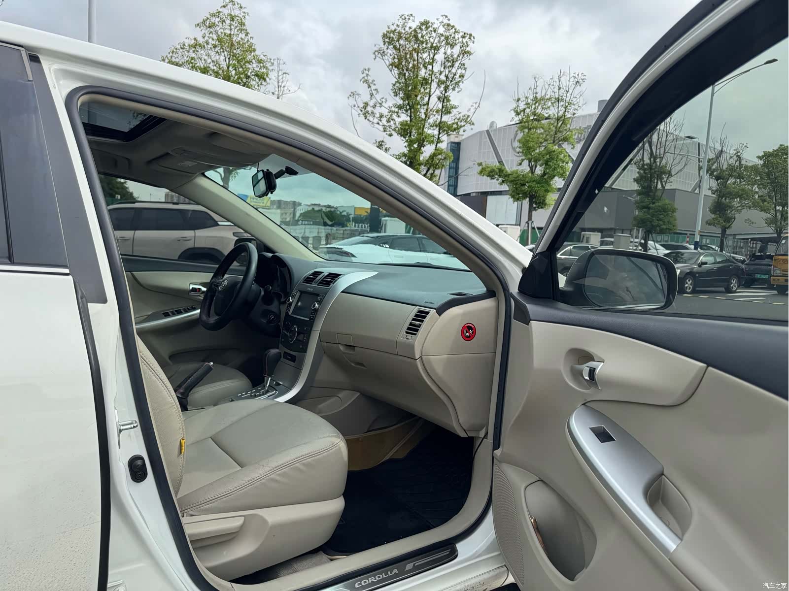 Toyota Corolla, 2013 10