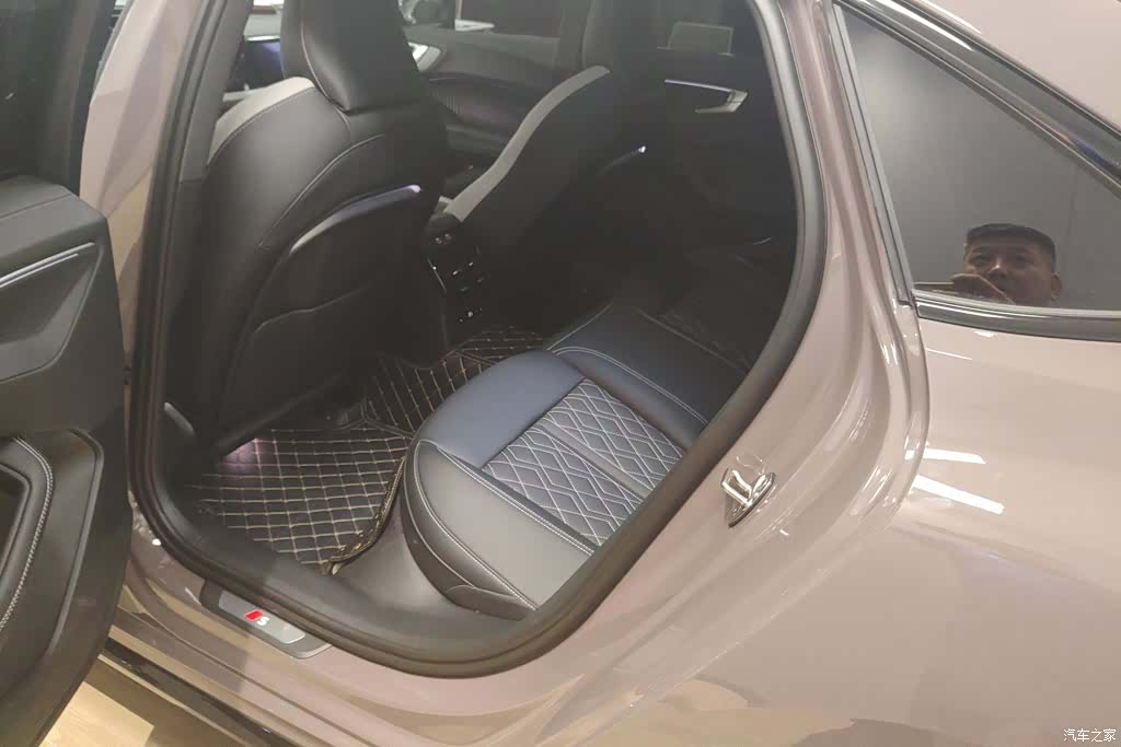 Audi A5, 2025 11