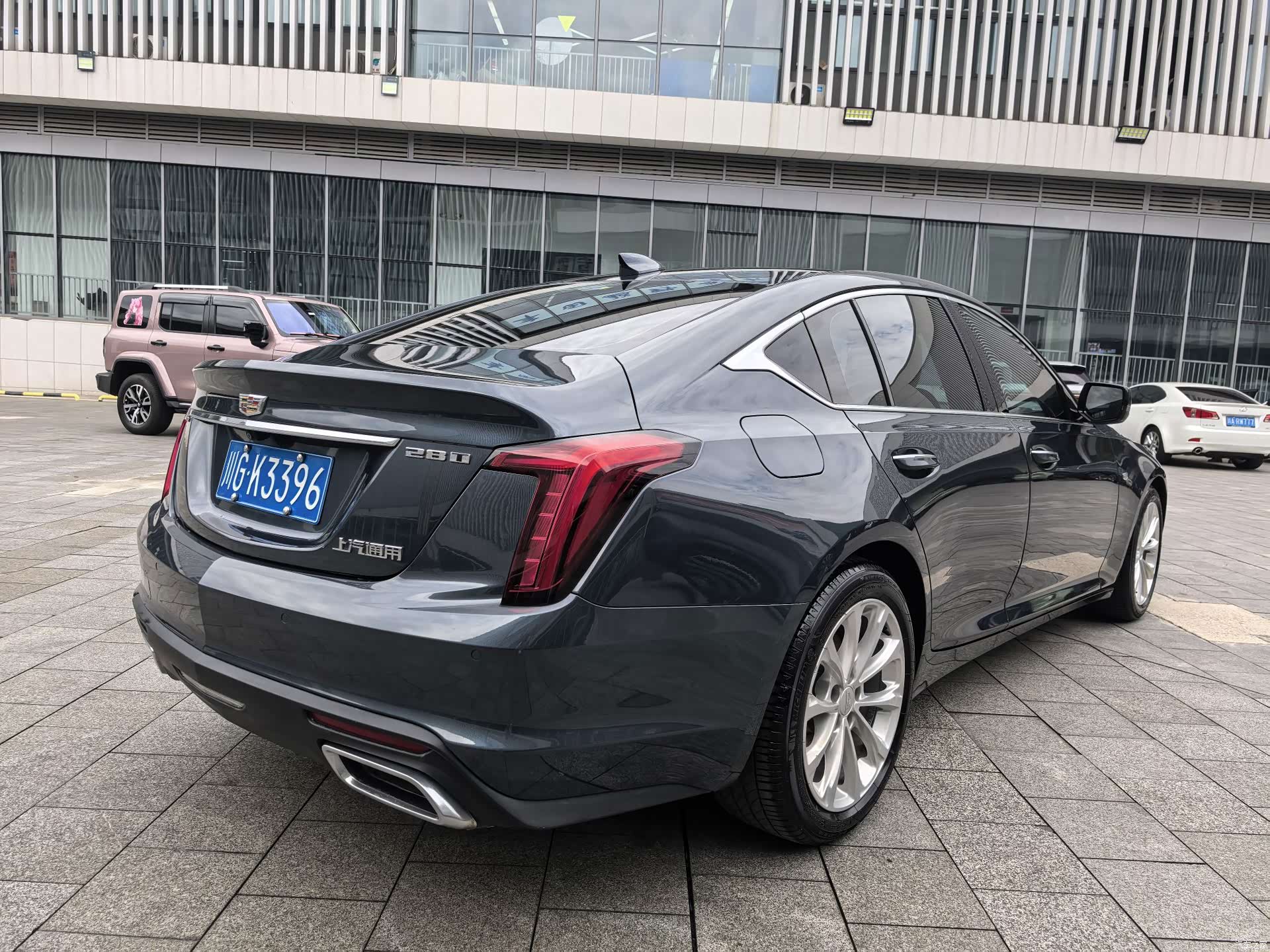 Cadillac CT5, 2021 все фото