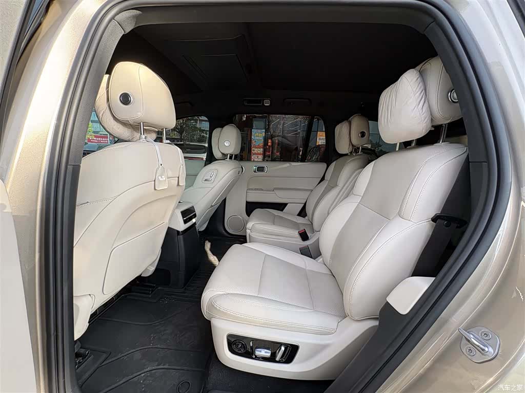 Li Auto L9, 2023 7
