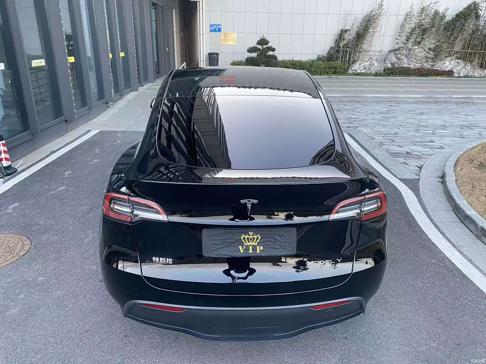 Tesla Model Y, 2021 все фото