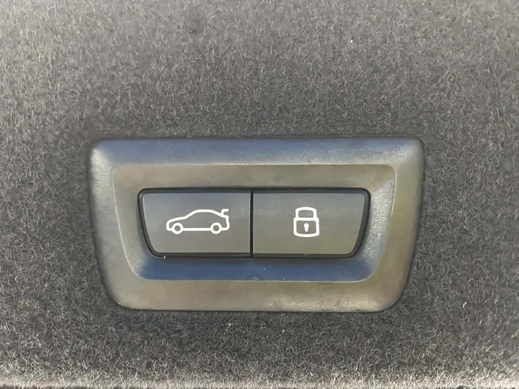 BMW i7, 2025 28