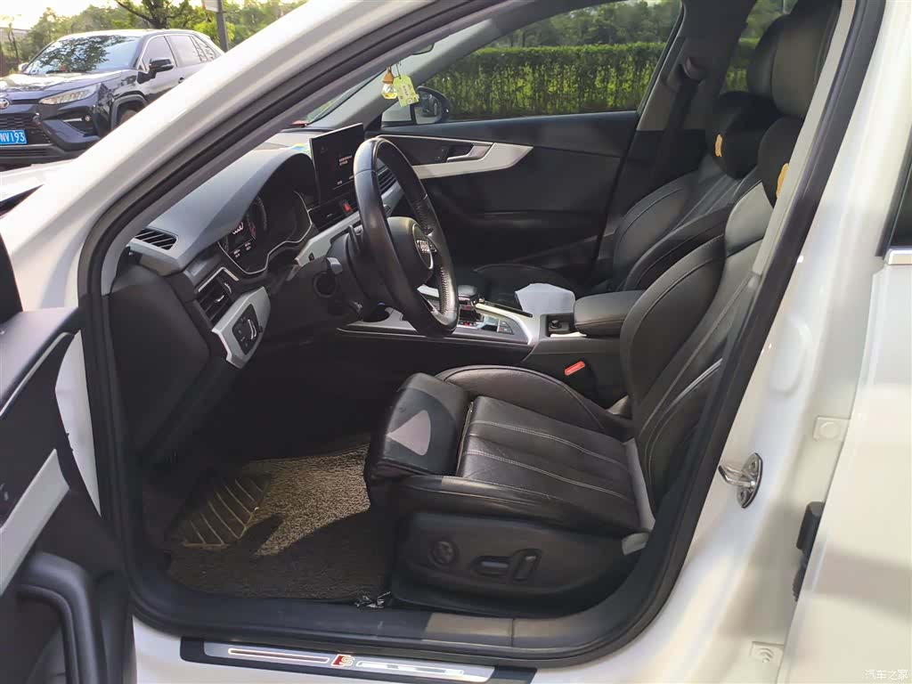 Audi A4L, 2022 8