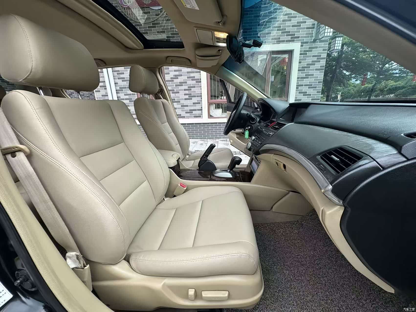 Honda Accord, 2009 11