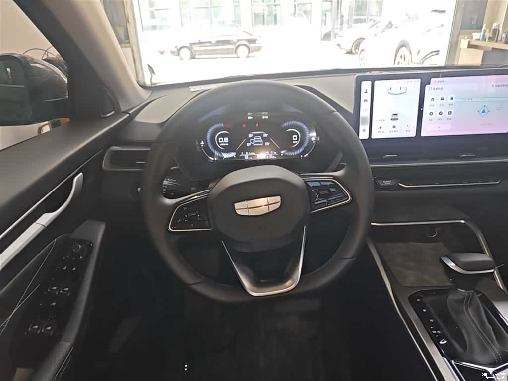 Geely Emgrand, 2025 11