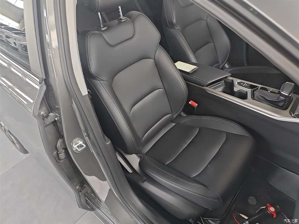 Geely Emgrand, 2025 25