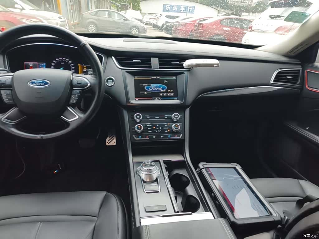 Ford Taurus, 2016 13