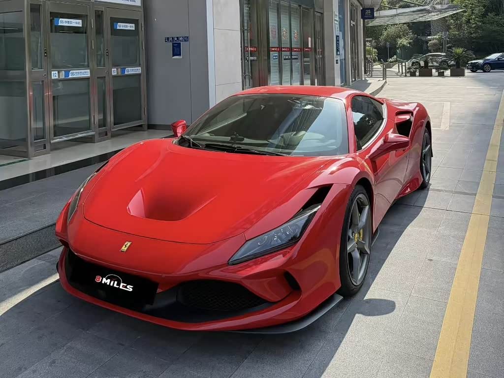 Ferrari F8