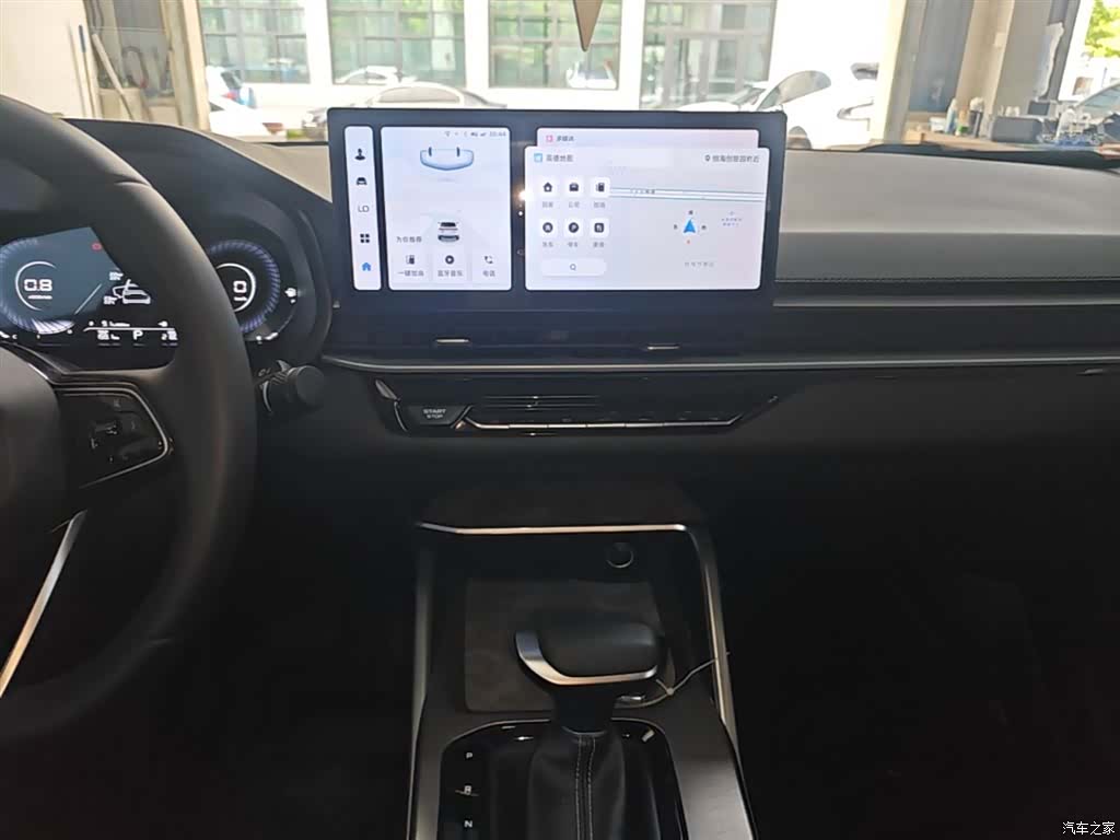 Geely Emgrand, 2025 13