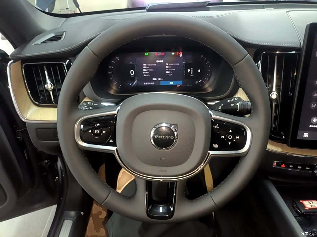Volvo XC60, 2026 11