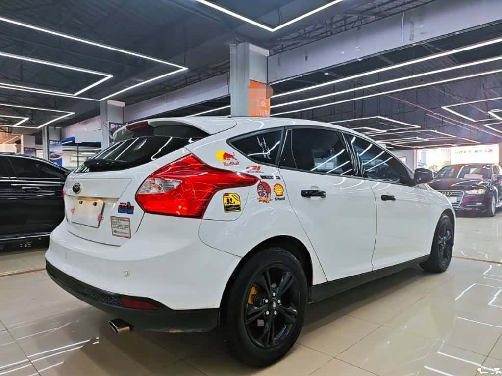 Ford Focus, 2013 9