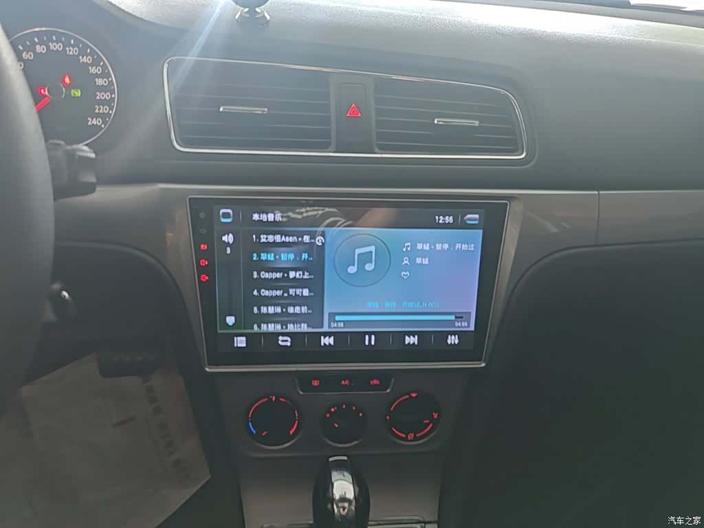Volkswagen Lavida, 2016 13