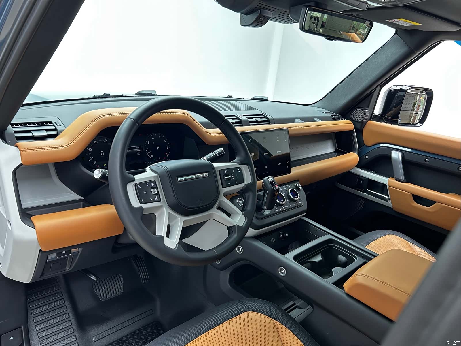Land Rover Defender, 2024 10
