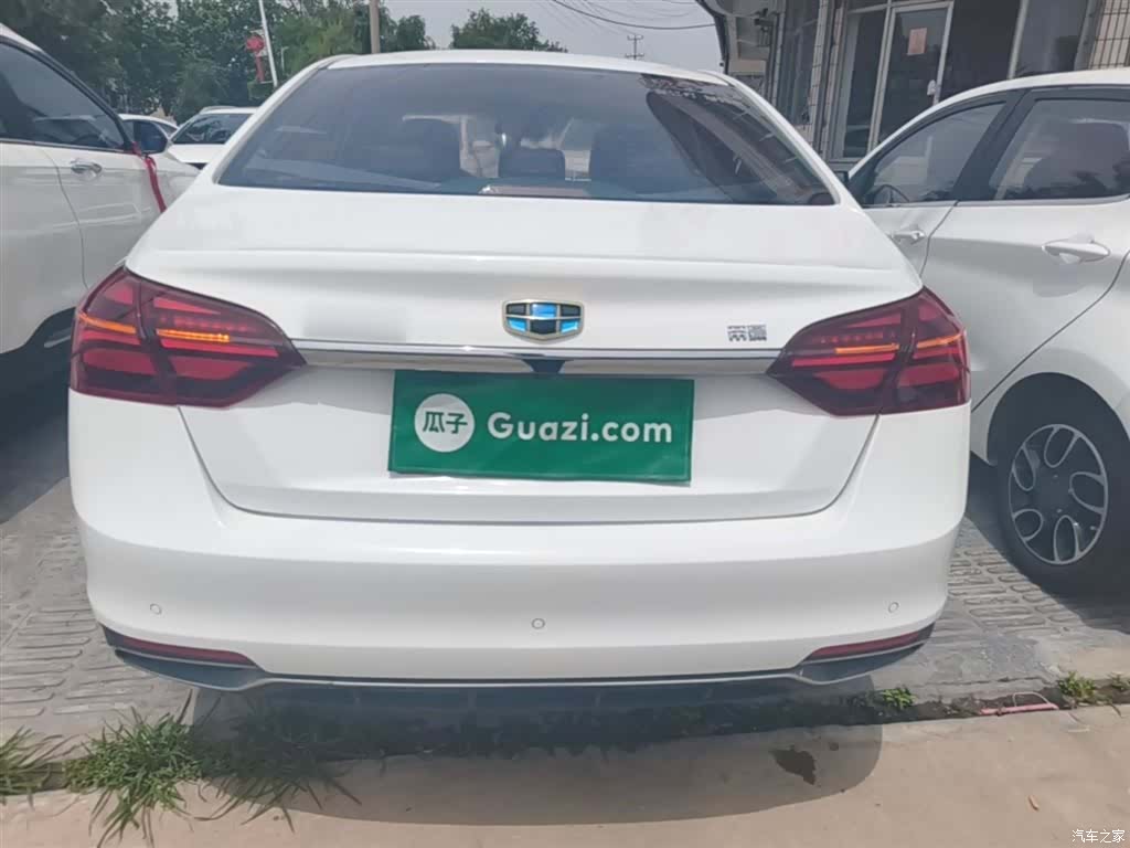 Geely Emgrand, 2018 6