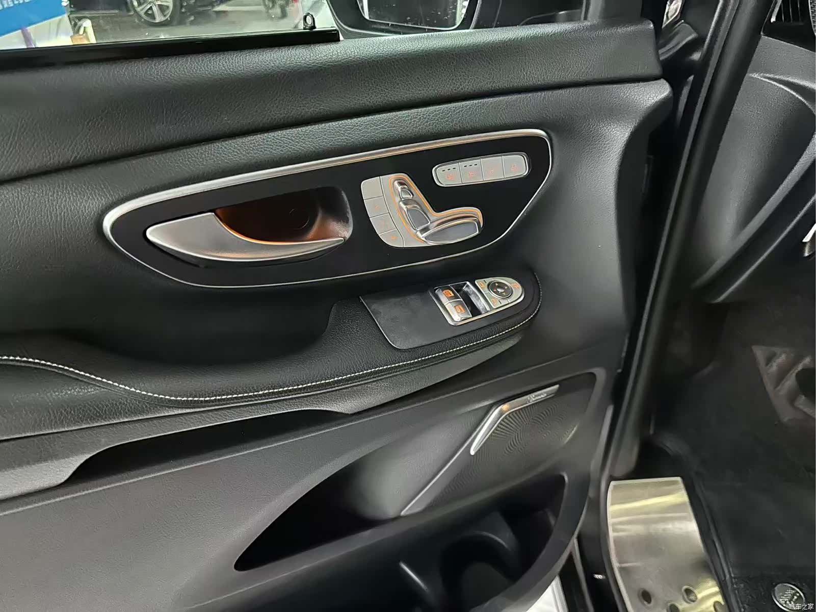 Mercedes-Benz V-Class, 2020 9