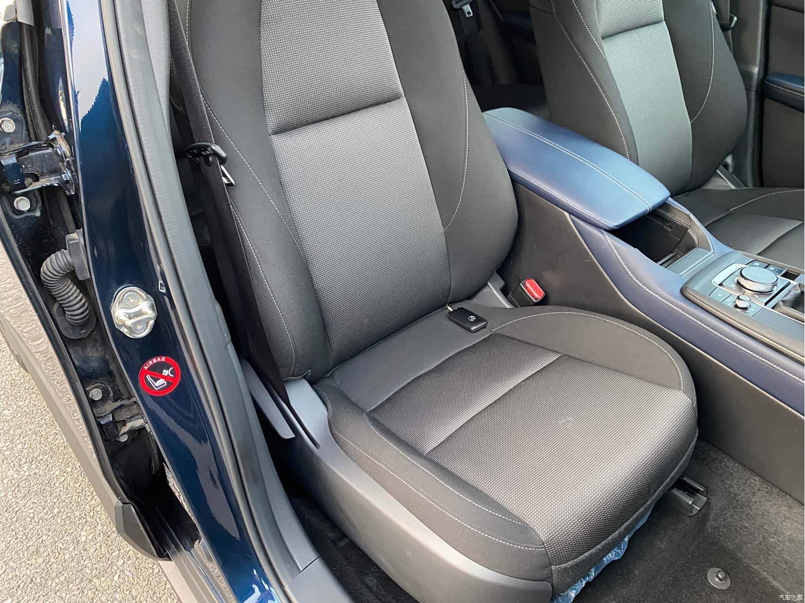 Mazda CX-30, 2024 17