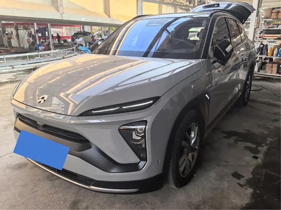 NIO ES6