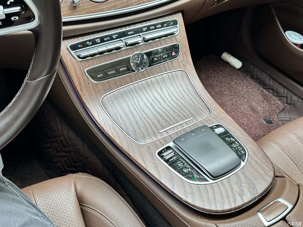 Mercedes-Benz E-Class, 2019 8