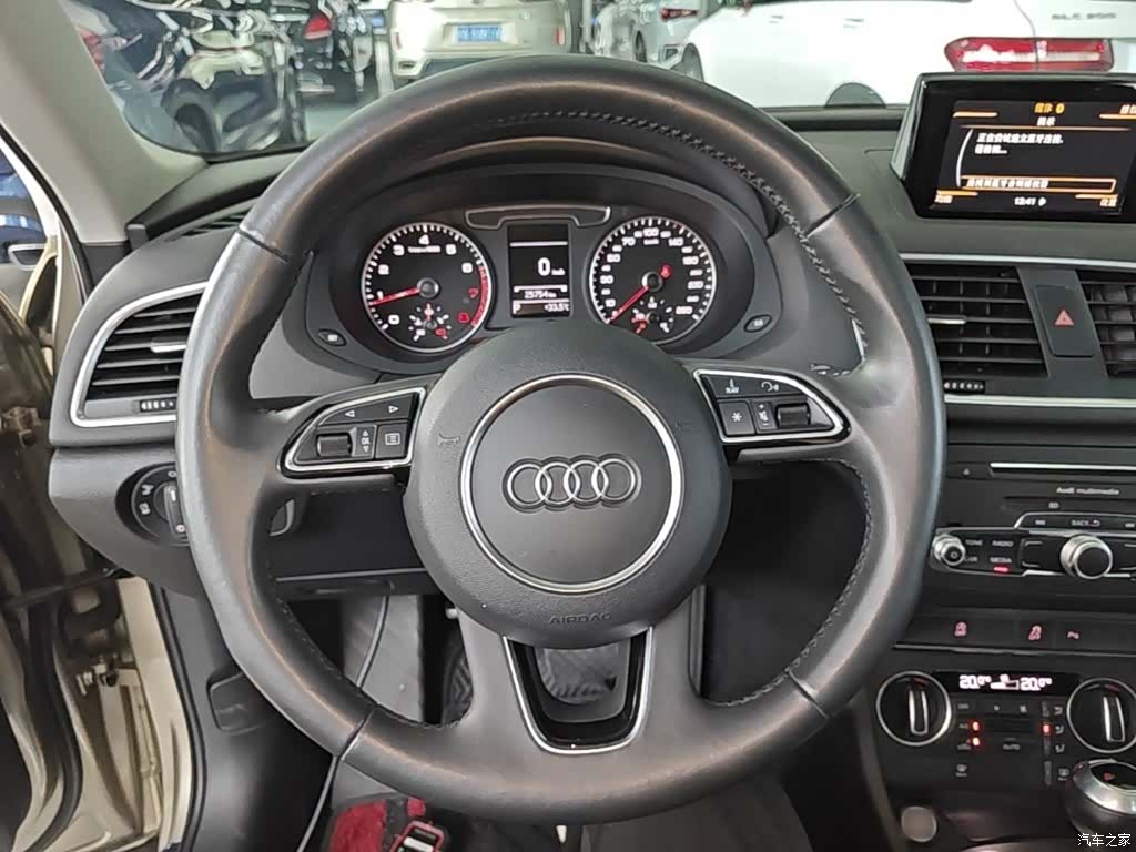 Audi Q3, 2018 11
