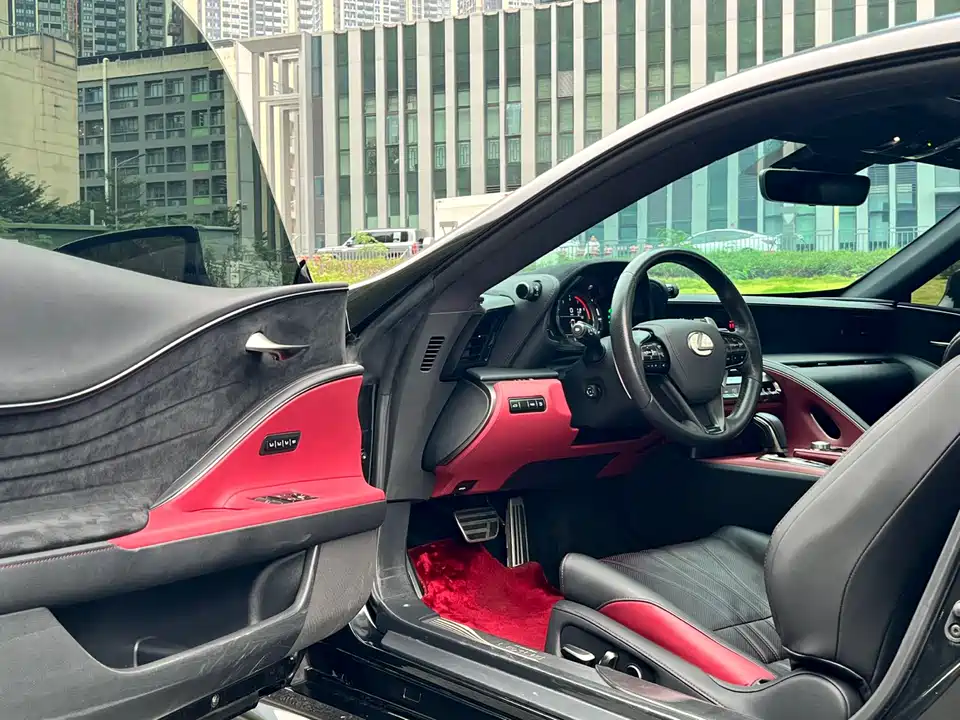 Lexus LC