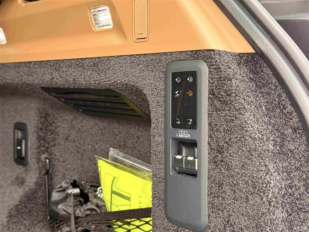 Land Rover Range Rover, 2025 35