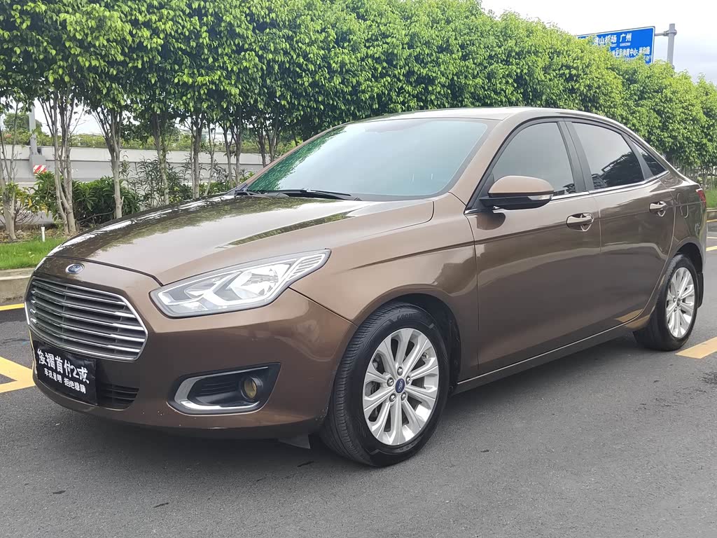 Ford Escort 2015 1.5L AT Fashion