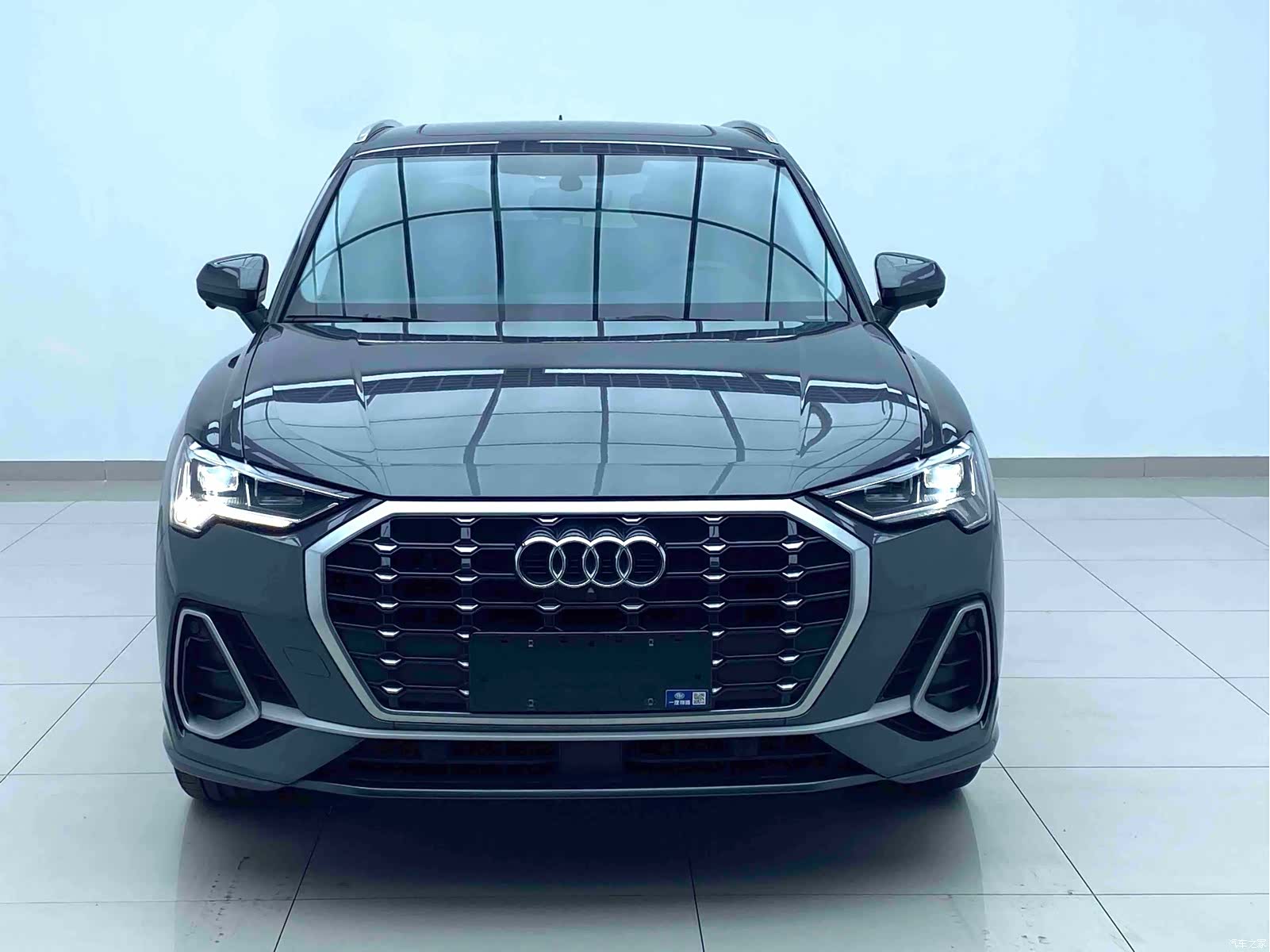 Audi Q3, 2022 2