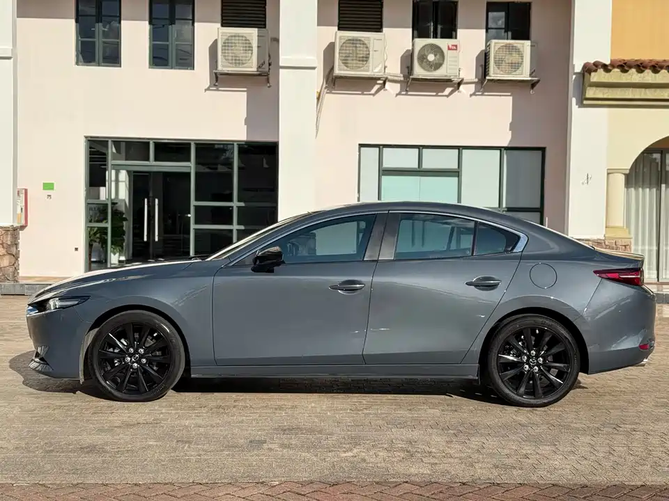 Mazda 3 Angkesaila