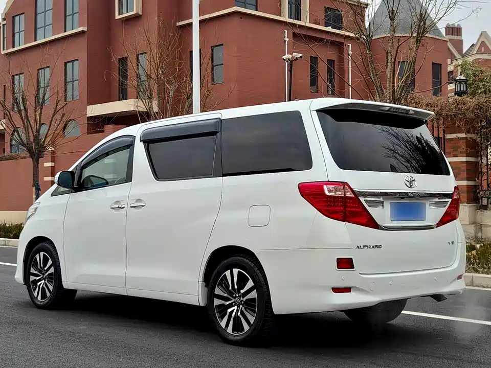 Toyota Elfa Toyota Elfa
