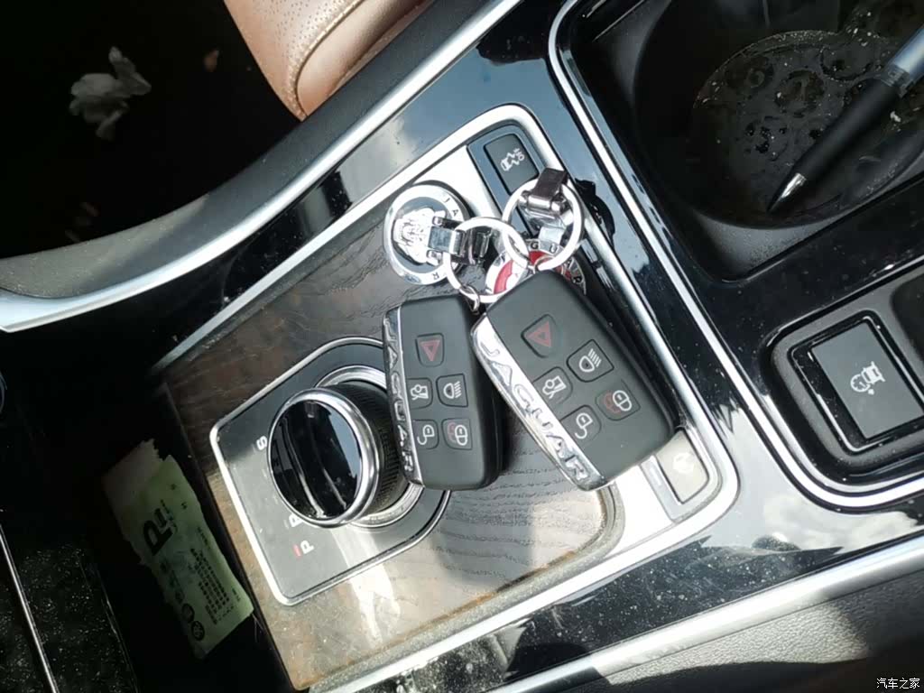 Land Rover XFL, 2017 9