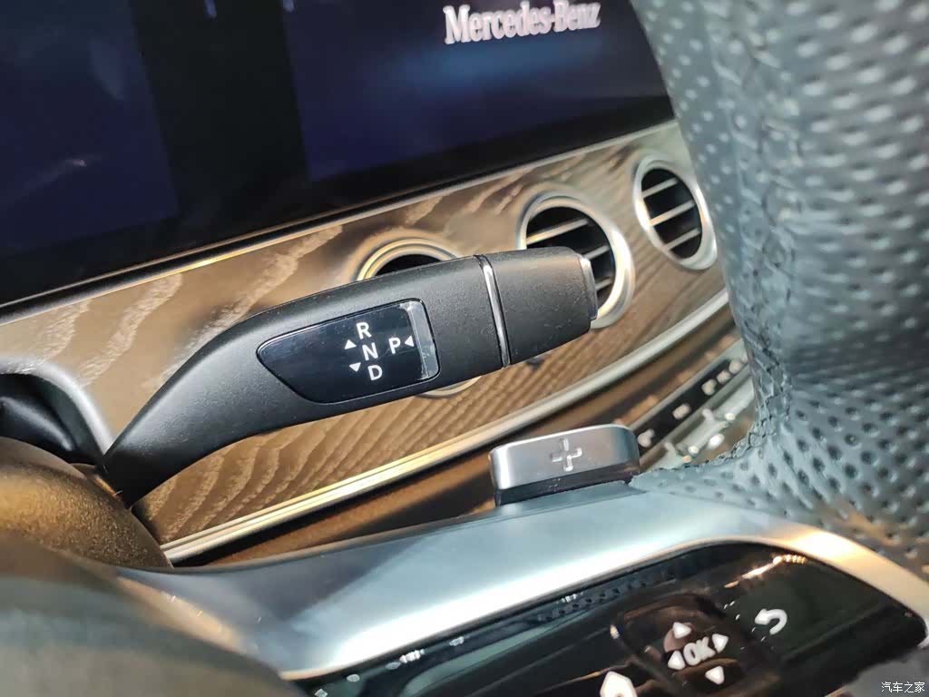 Mercedes-Benz E-Class, 2022 8