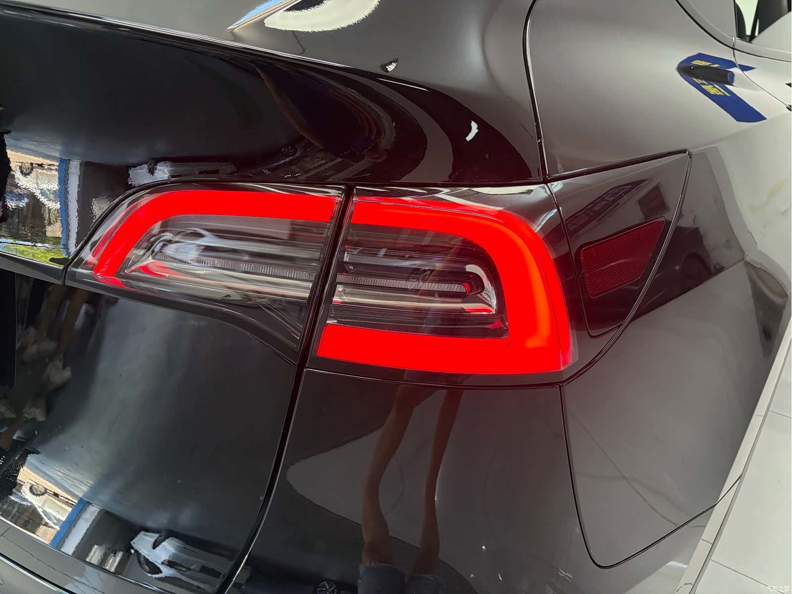 Tesla Model Y, 2022 17