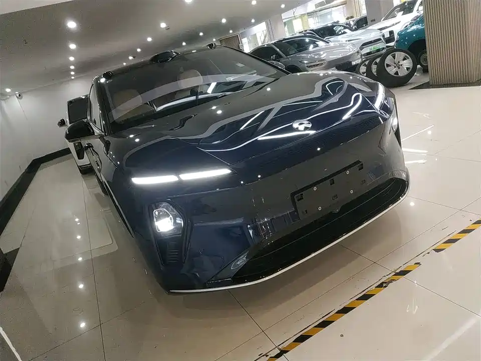 NIO ET9