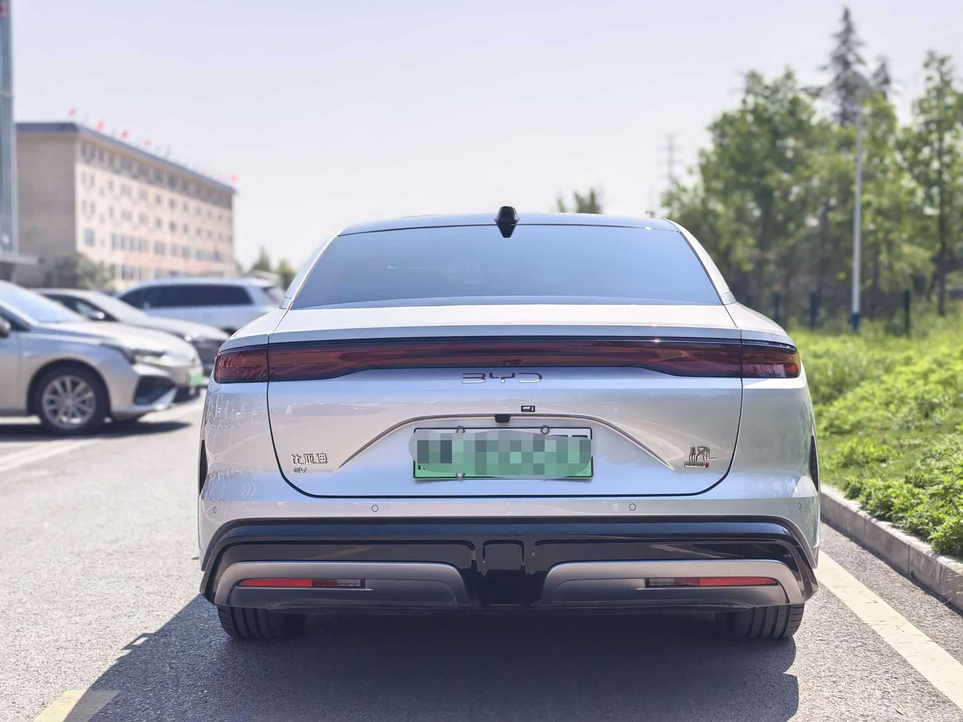 BYD Han, 2025 17
