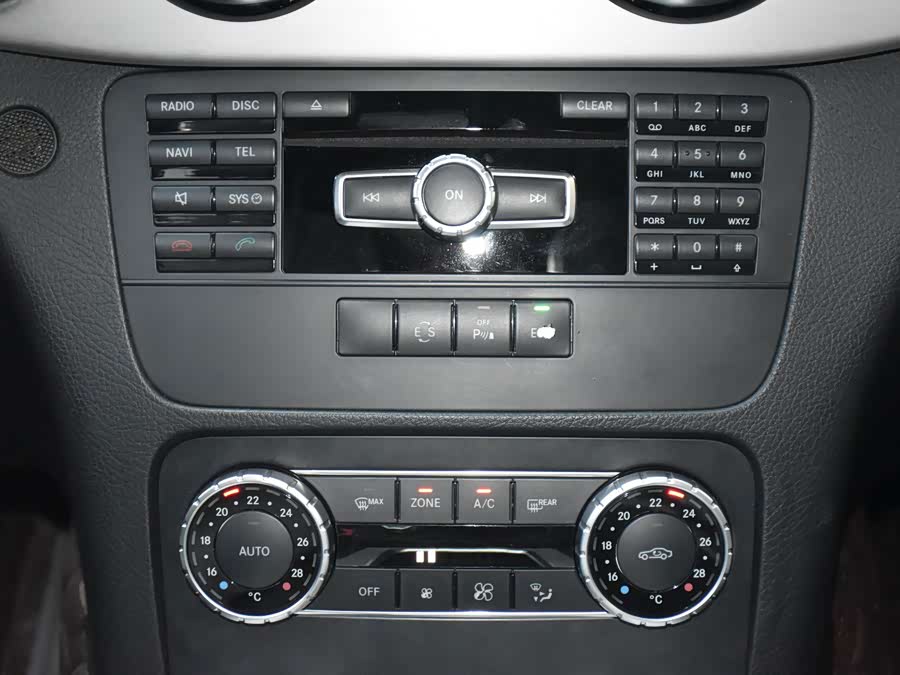 Mercedes-Benz GLK-Class 2015, фото 9
