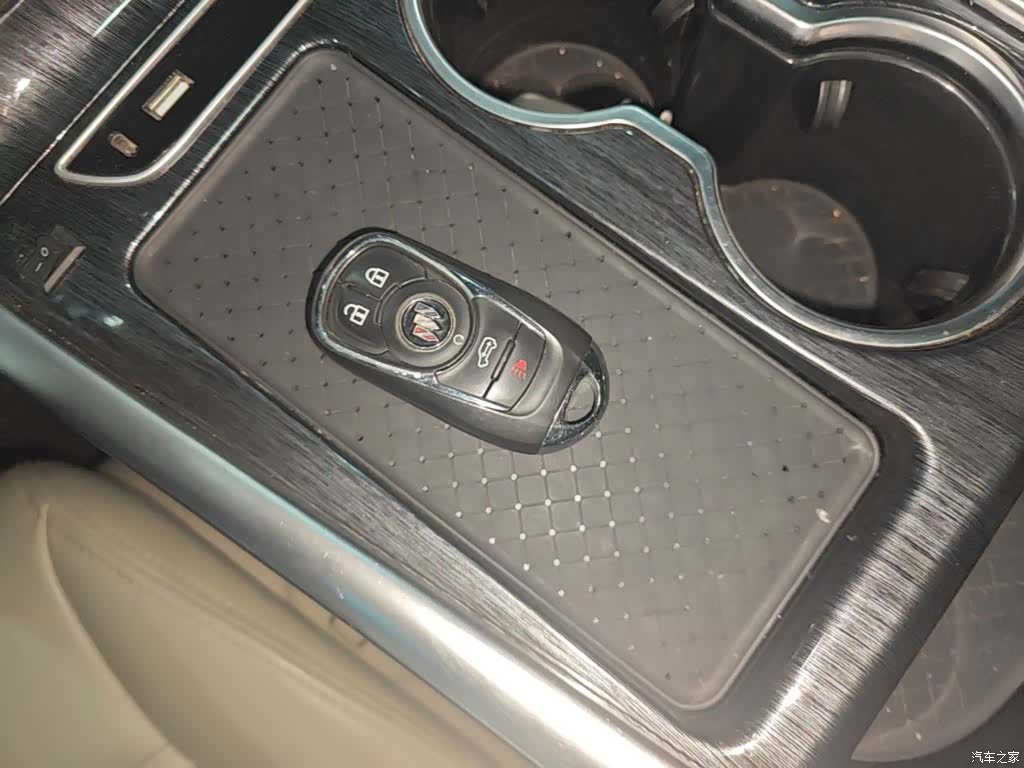 Buick GL8, 2021 9