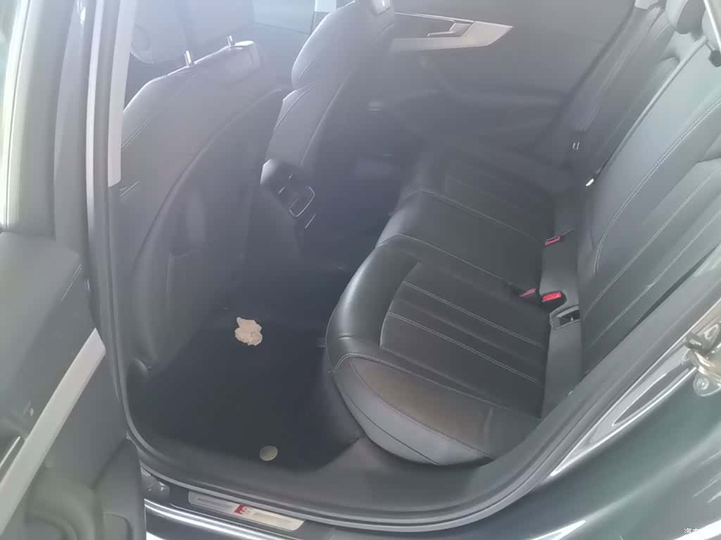 Audi A4L, 2021 17