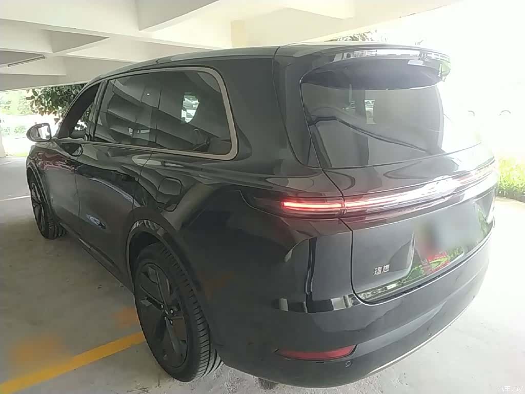 Li Auto L9, 2025 все фото
