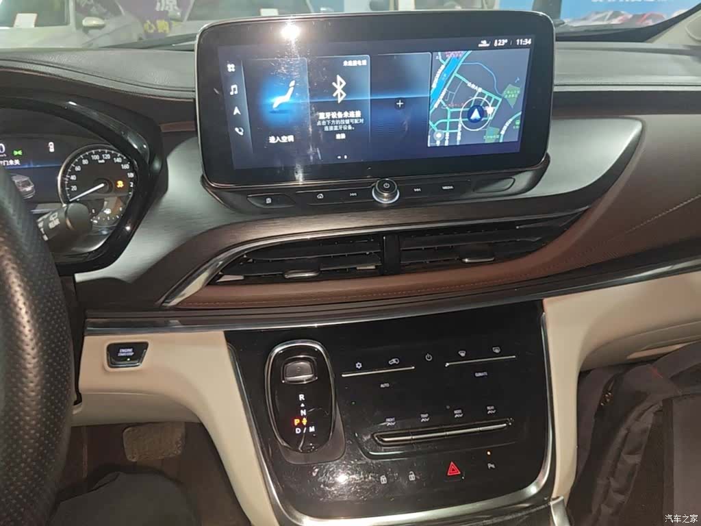 Buick GL8, 2021 13