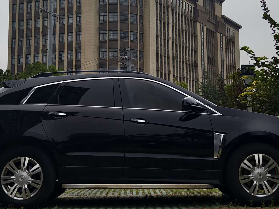 Cadillac SRX