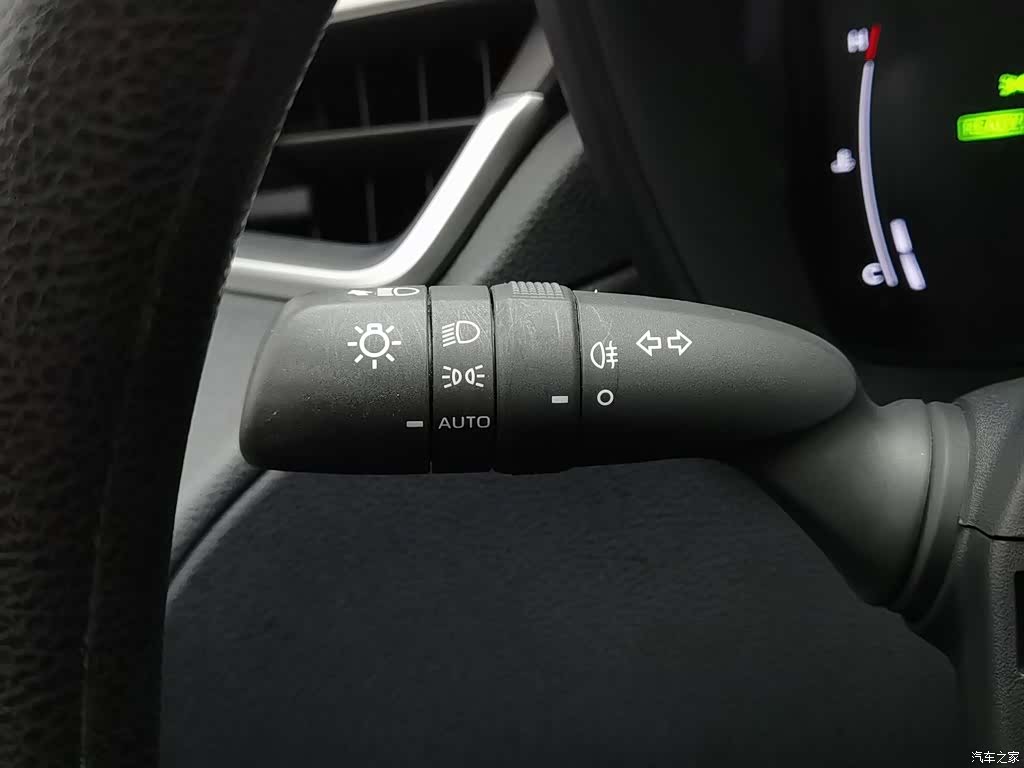 Toyota Frontlander, 2023 21
