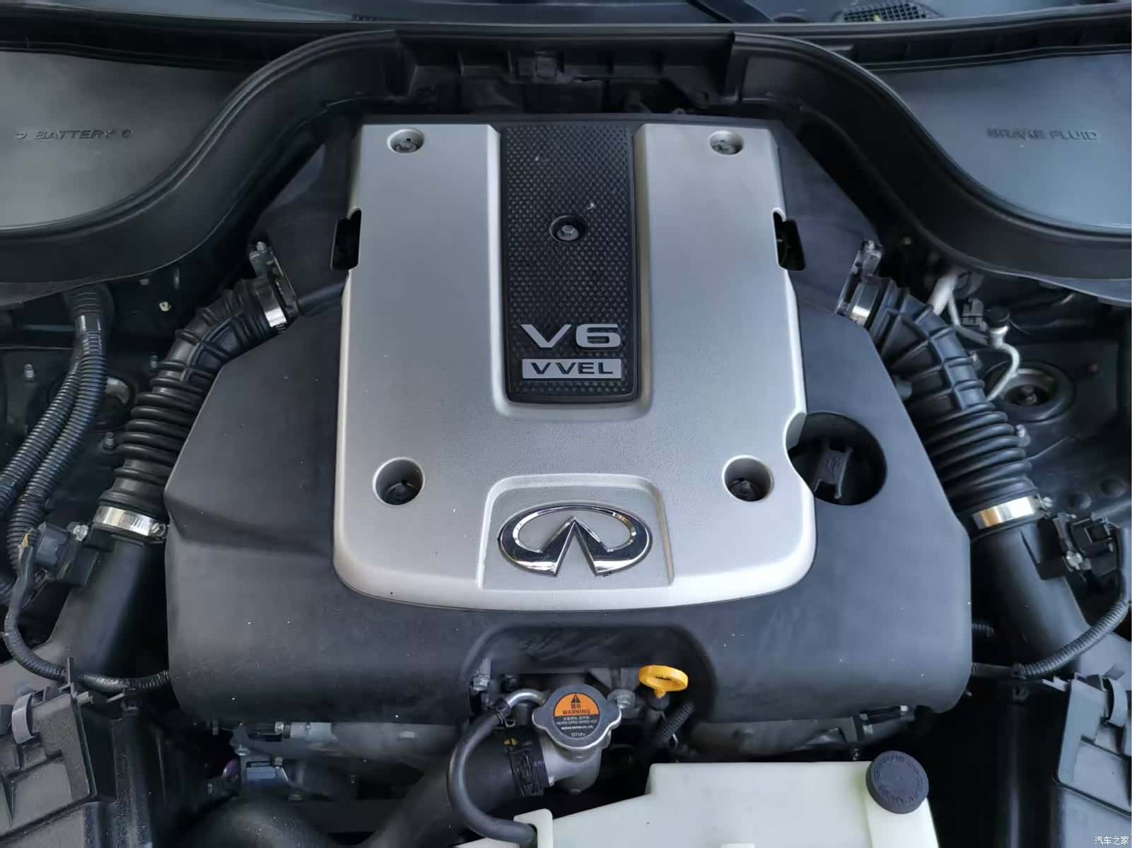 Infiniti G37, 2010 13