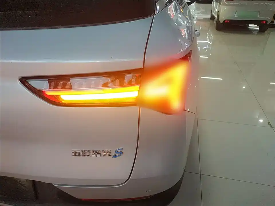 Wuling Wuling Xingguang S