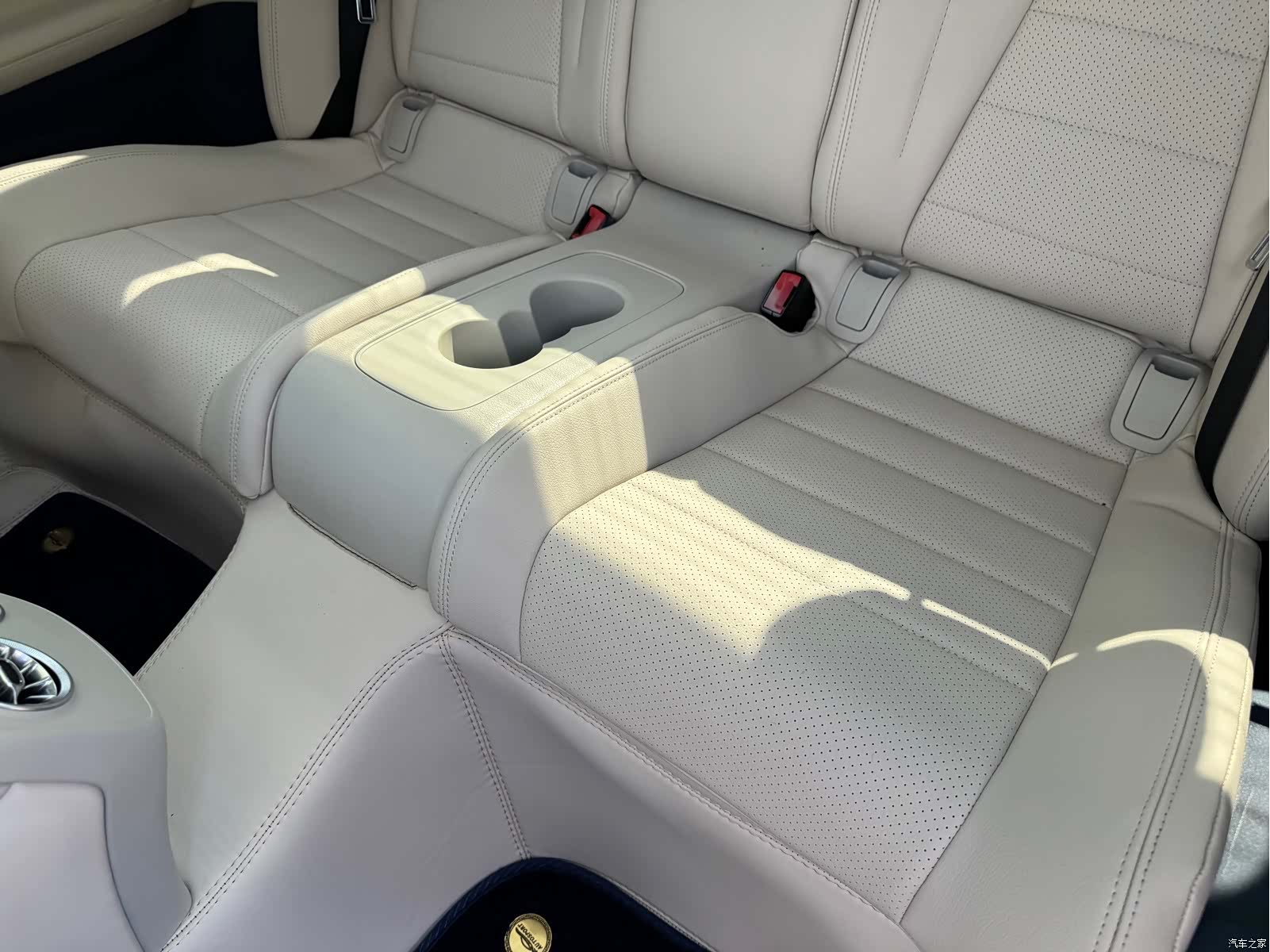 Mercedes-Benz E-Class, 2021 12