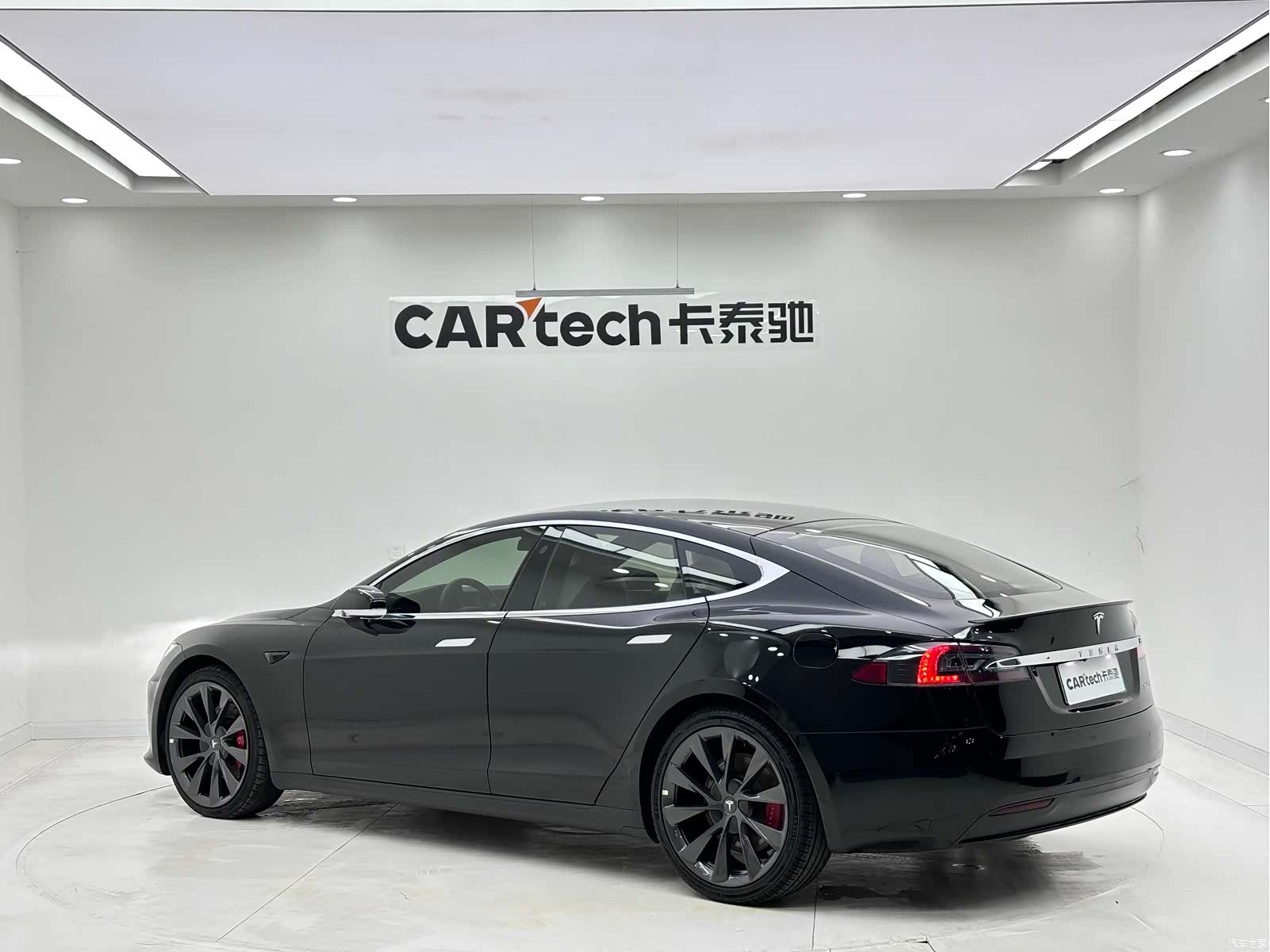 Tesla Model S, 2020 4